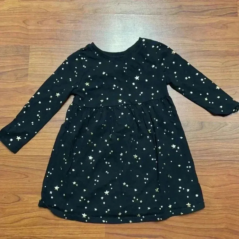 Old Navy Toddler girl black with star dress, size 2T - Picture 1 of 2